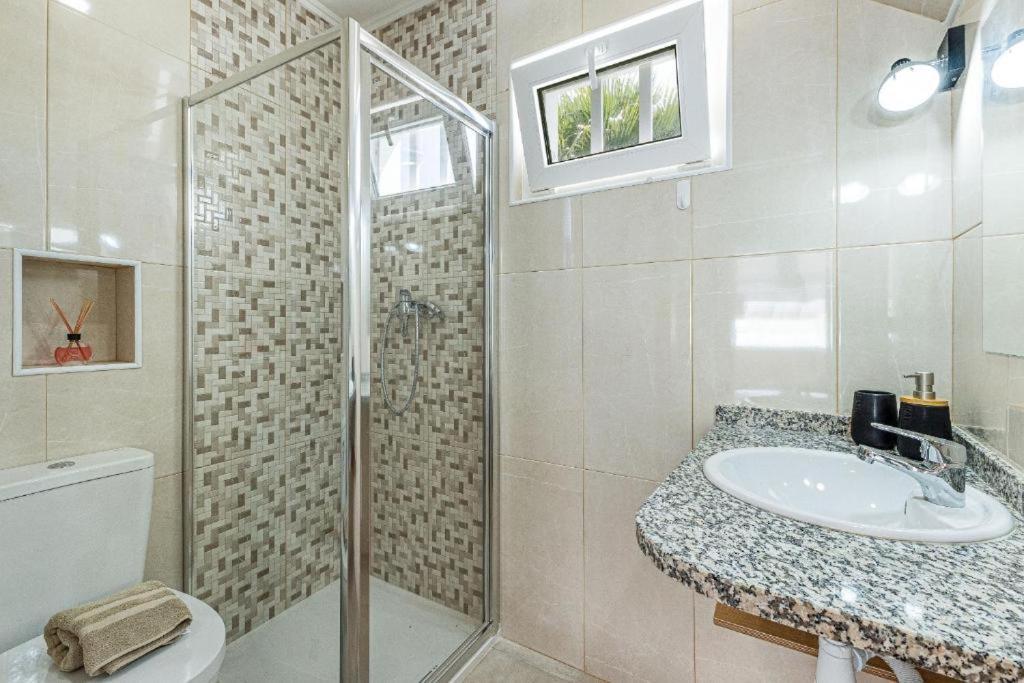 Casa Da Avo - City Center - Private Bedrooms ラゴス 部屋 写真